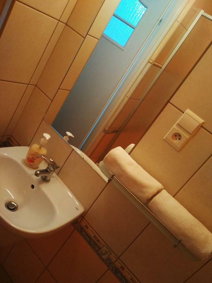 Sawik Dziekanowice Motel Lednogora Bagian luar foto